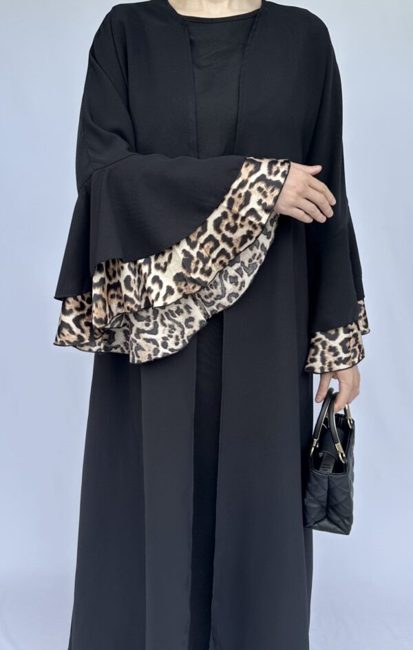 Black Open Abaya with Leopard Print - Image 4